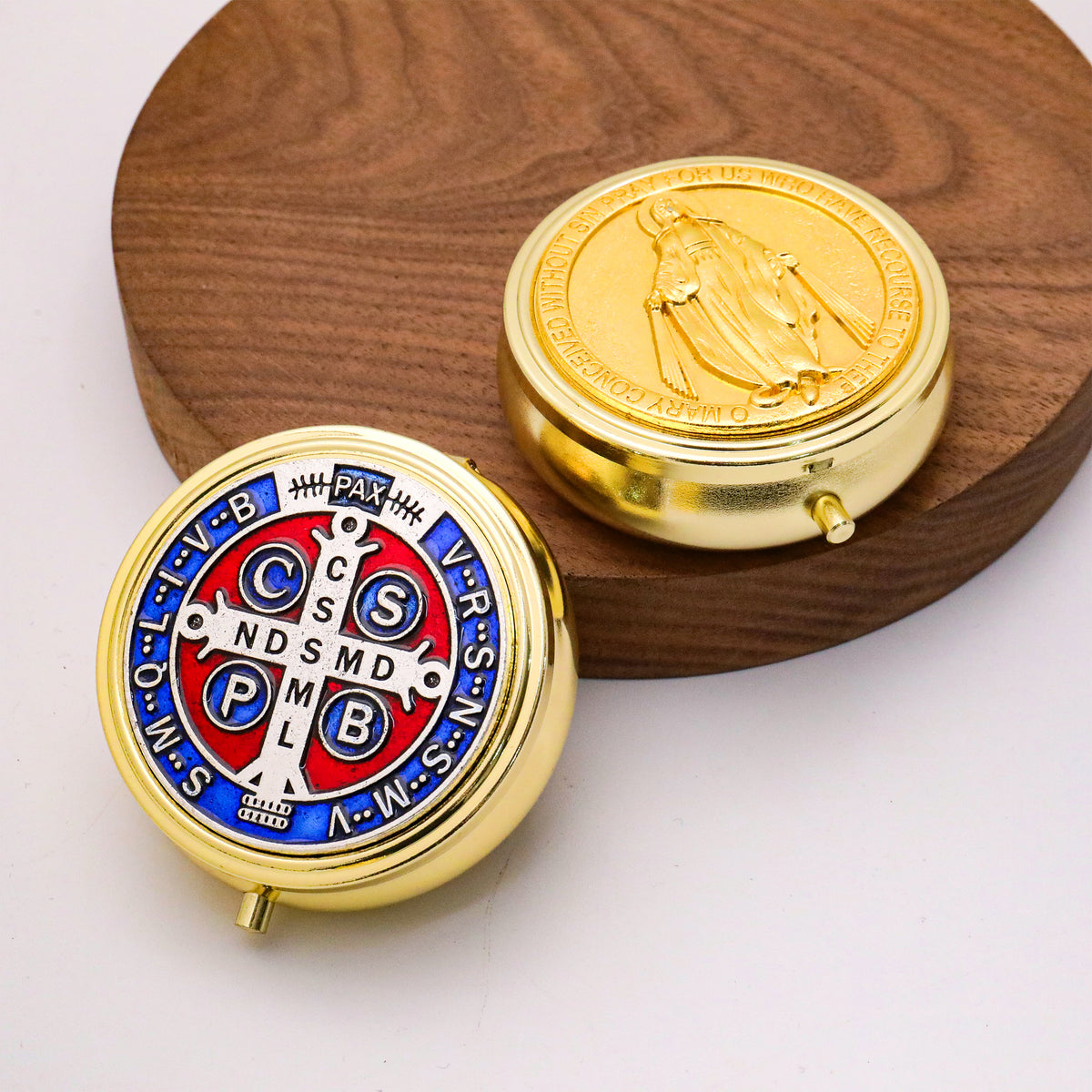 Economy Gold Pyx & Rosary Case - St Benedict Medal