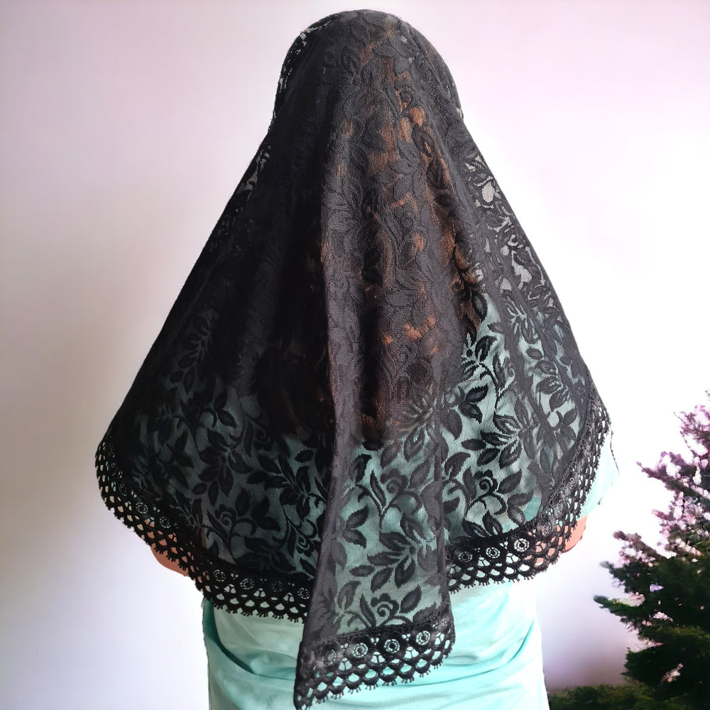 Mantilla with lace trim - Black (free shipping)