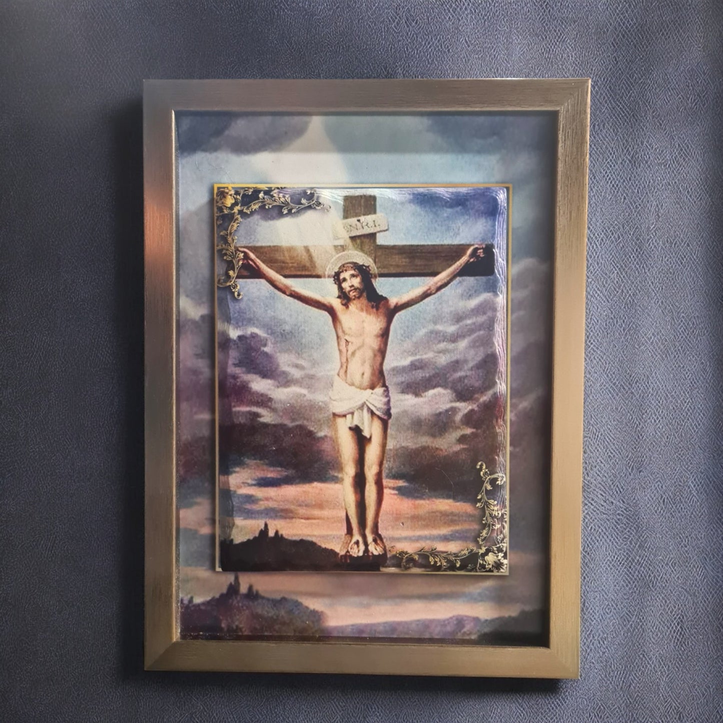Our Lord Crucified 23 x 31cm