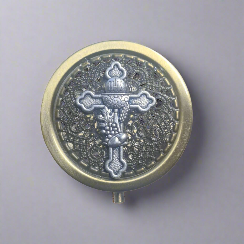Holy Sacrament - 50mm x 19mm