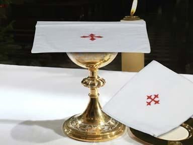 Embroidered Altar Linens — Sacred Red Cross, Set of 3 - JMJ Catholic Productsvariant