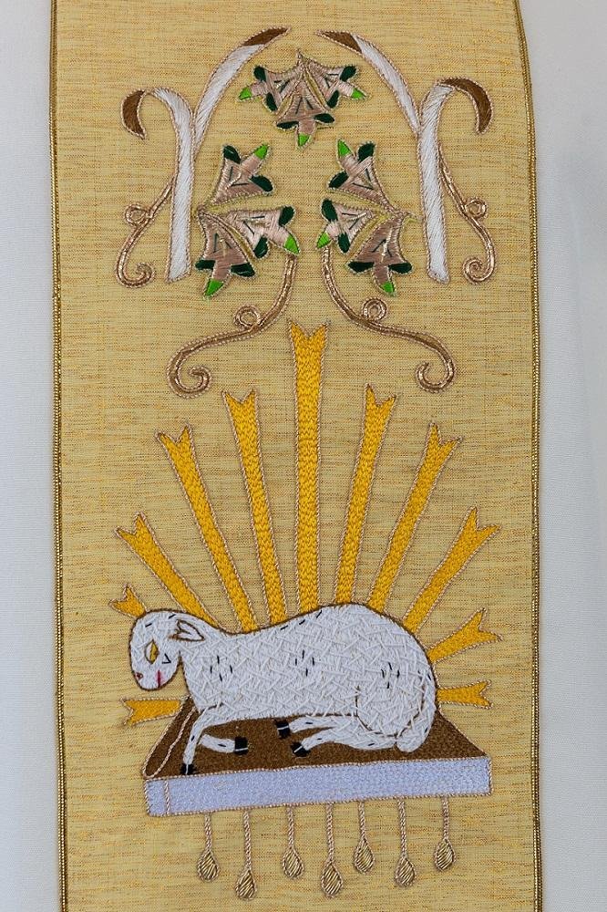 Lamb of God Chasuble — Hand Embroidered - JMJ Catholic Productsvariant